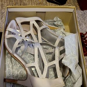 Limmielight kammy sliver heels